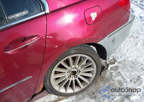 2008 Acura Rl 3.5 z USA, uszkodzony, nr VIN JH4KB16638C004024